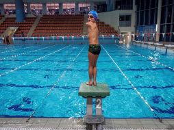 A pesar de no contar con apoyo público, Ismail tiene un futuro brillante en el mundo de la piscina. EFE/V. Hasanbegovic