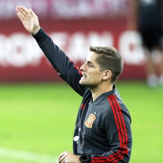 Robert Moreno, ex técnico de España, candidato para dirigir al América