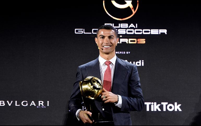 El portugués Cristiano Ronaldo sigue obteniendo premios y galardones por su excelente carrera en el futbol profesional. AP / F. Ferrari