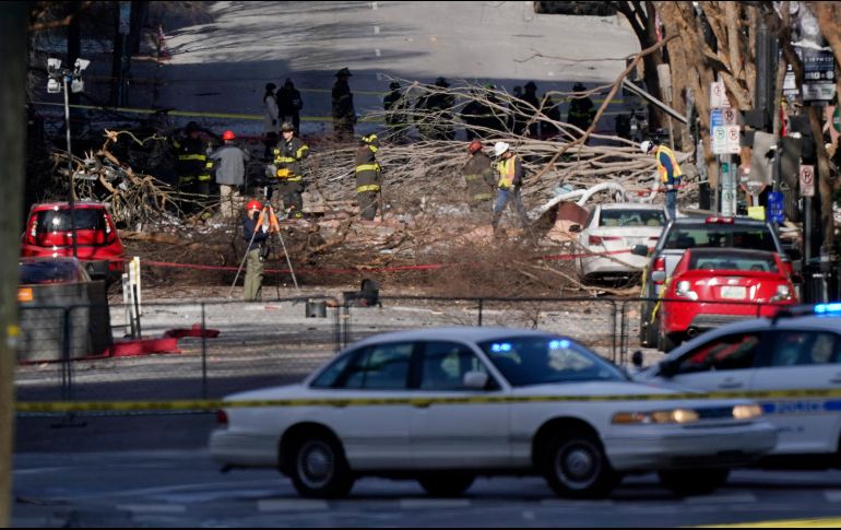 Los investigadores identificaron a un posible sospechoso, Anthony Quinn Warner, un hombre blanco de 63 años, de acuerdo con fuentes oficiales consultadas por ABC y CBS. AP