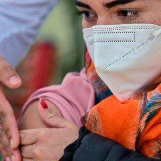 Coronavirus: Médicos y enfermeros de hospitales privados también recibirán vacuna
