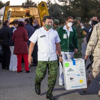 Coronavirus: Coahuila despierta con vacunas para personal médico