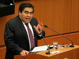 El gobernador Miguel Barbosa anunció que el número de contagios y de hospitalizados diarios ha llegado a 