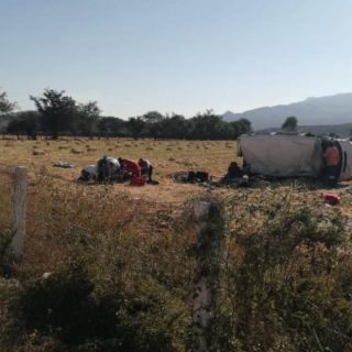 Seguridad en Jalisco: Volcadura en autopista Guadalajara-Colima deja dos muertos