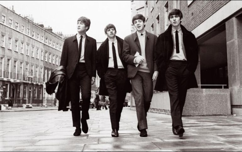 George Harrison, Ringo Starr, Paul McCartney y John Lennon fueron los mejores modelos masculinos de la propuesta creativa de Cardin. INSTAGRAM / @thebeatles