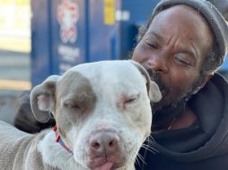 Usuarios de todo el mundo han mostrado su gratitud por el desinteresado y valiente acto de Keith Walker. FACEBOOK/ @WNDRDOGS