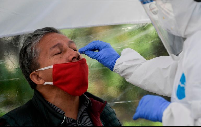 La reducción registrada en el número de contagios en México es del 13 por ciento. AFP / ARCHIVO