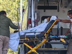 El IMSS informó que dos hospitales que no estaban dedicados a atender COVID-19, van a tener un grupo de camas para esos enfermos. EFE/ARCHIVO