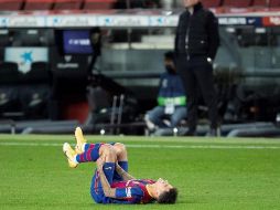 El centrocampista brasileño del Barcelona, Philippe Coutinho, posiblemente sea baja debido a molestias en su rodilla izquierda. EFE/A. García