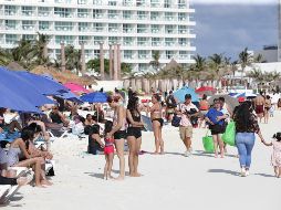 Cancún, Riviera Maya, Puerto Vallarta y Los Cabos abarataron 41% sus costos en promedio, este año. XINHUA/F. Valdez