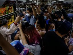 Las estadísticas del IHME muestran que el ritmo de contagios se mantendrá en ascenso durante enero. EL INFORMADOR / ARCHIVO