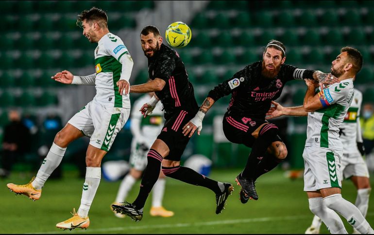 Los Merengues presionaron, pero no pudieron doblegar a un apasionado rival que aguantó tras conseguir el empate. AP