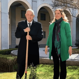 AMLO desea feliz 2021 a los mexicanos