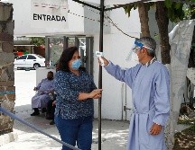 Además, se sumaron de nueva cuenta más del millar de nuevos casos, con mil 095. EL INFORMADOR / ARCHIVO