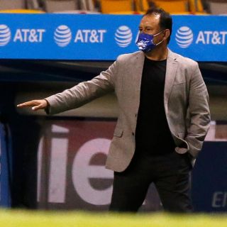 Cruz Azul confirma a Juan Reynoso como su nuevo técnico
