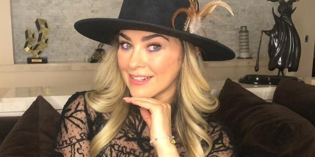 Aracely Arámbula enciende las redes con foto desnuda