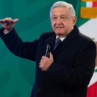 Ninguna farmacéutica negocia vacunas con gobiernos locales: AMLO