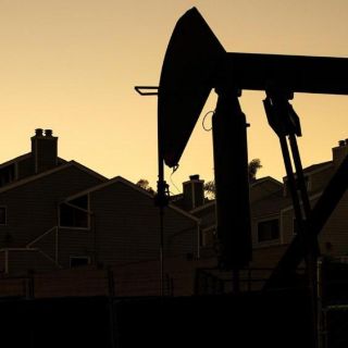 La OPEP+ acuerda aumentar su producción de petróleo en febrero y marzo