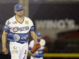 OBLIGADOS. La novena jalisciense debe obtener el triunfo este jueves para seguir con vida en la Postemporada. @charrosbeisbol