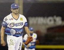 OBLIGADOS. La novena jalisciense debe obtener el triunfo este jueves para seguir con vida en la Postemporada. @charrosbeisbol