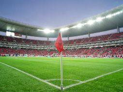 Autoridades indican que podrían dar luz verde al regreso paulatino de aficionados a las tribunas del Estadio de Chivas, aunque no dan exactamente el porcentaje que podría ingresar. IMAGO7