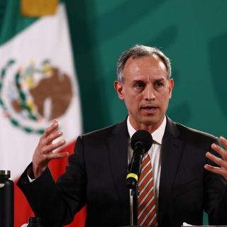 AMLO: López-Gatell viaja a Argentina para conocer experiencia de vacuna