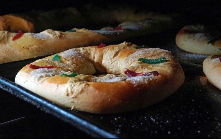 La tradicional rosca de Reyes se acostumbra para el 6 de enero. La demanda de la rosca del Atlas ya ha llenado la agenda de entregas al menos hasta el 10 de enero. SUN/ARCHIVO