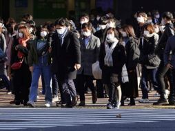 Los investigadores continuarán experimentando con pacientes que se hayan recuperado del coronavirus. AP / E. Hoshiko