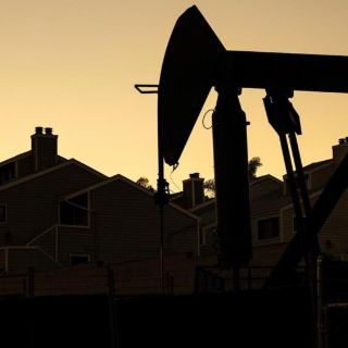 Petróleo mantiene racha positiva y alcanza nuevo récord