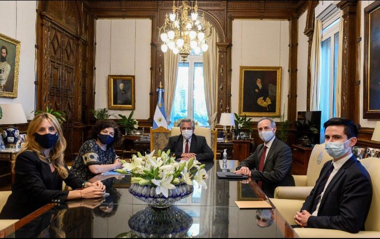 El encuentro de Fernández y López-Gatell se produjo en la Casa Rosada, sede del Gobierno en Buenos Aires. TWITTER@HLGatell