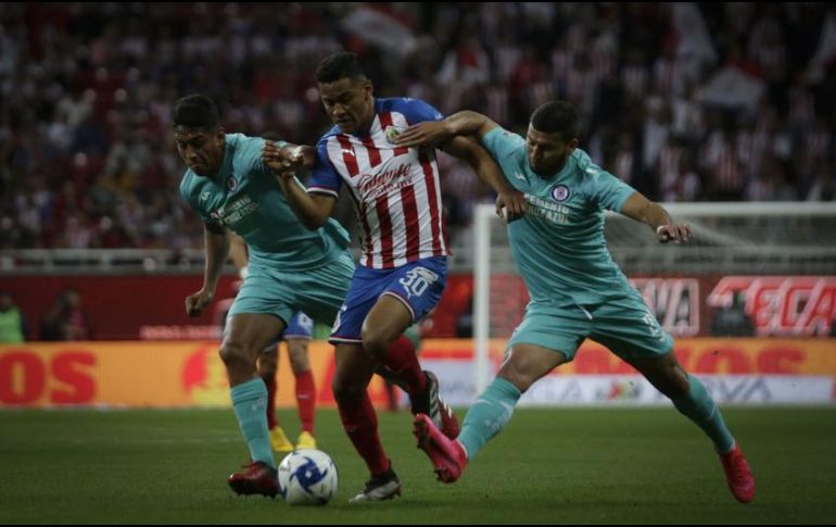 Chivas acumula ocho partidos sin ganar en una jornada inaugural de la Liga MX. EL INFORMADOR/ARCHIVO