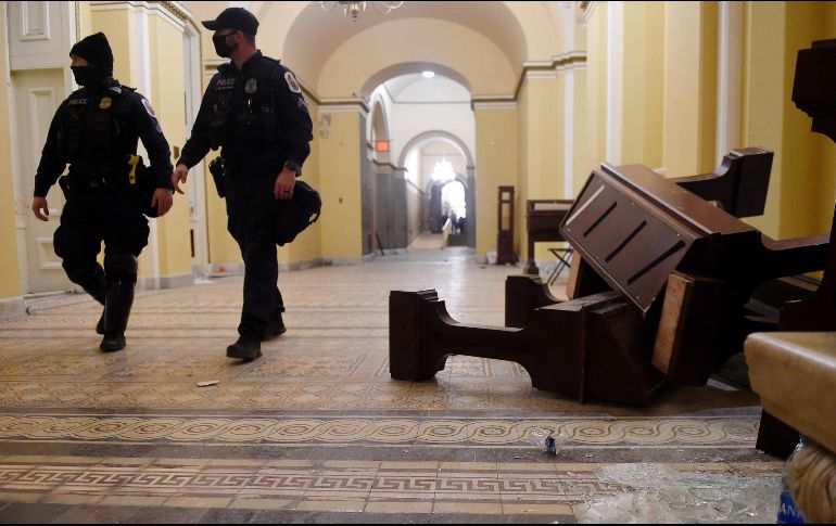 Daños se observaban este jueves en el interior del Capitolio, en Washington, DC, luego de la irrupción de la víspera. AFP/O. Douliery