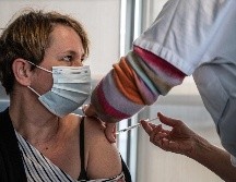 La emergencia en Reino Unido y en Sudáfrica de estas dos nuevas variantes del coronavirus SARS-CoV-2 preocupa a la comunidad internacional debido a su mayor capacidad de transmisión. AFP / P. Hertzog