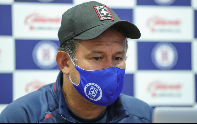 Juan Reynoso quiere tener bases sólidas antes de guiar al equipo al campeonato. TWITTER/@CruzAzulCD