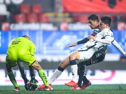 Jonathan Orozco tuvo al menos cinco intervenciones importantes en la defensa de su portería. IMAGO7/A. Gutiérrez