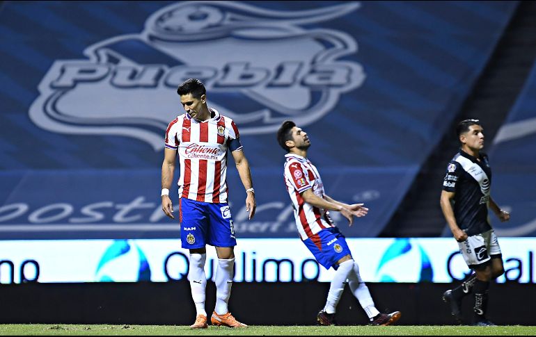 La falla del penalti fue una de las muchas equivocaciones que tuvo Chivas, que terminaron con un punto y pudieron ser tres. IMAGO7