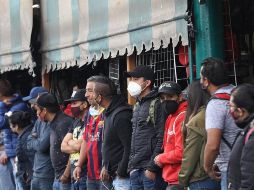 Piden extremar las medidas preventivas como el uso de cubrebocas. EFE / ARCHIVO