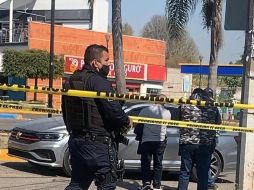 El hombre, de entre 35 a 40 años, perdió la vida en el asiento del conductor. ESPECIAL