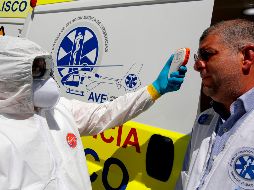 Se deberá privilegiar a personal que se encuentra en atención directa de pacientes o en zonas de alta o muy alta marginación. AFP/ARCHIVO