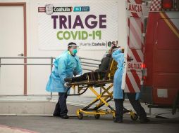 En 28 días, los hospitales COVID capitalinos de tener cinco mil 492 a siete mil 570 camas totales. EFE/M. Sierra