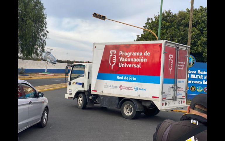 Las primeras vacunas que llegan a Jalisco serán distribuidas entre el personal de salud. Cortesía / K. Sauceda