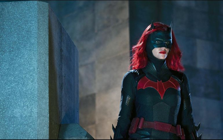 “Batwoman”. La heroína, lista para darle batalla a los chicos malos en la pantalla de Warner Channel. CORTESÍA