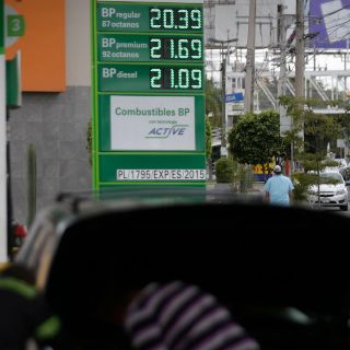 Abusan de los “ajustes” al IEPS para aumentar gasolinas en metrópoli