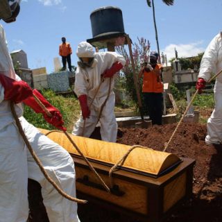 Congreso de Jalisco autoriza descuentos en trámites funerarios por COVID-19