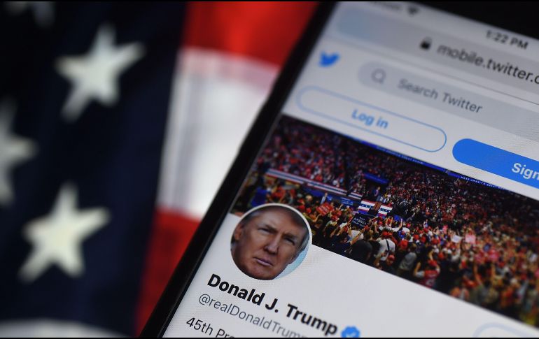 Luego del asalto al Capitolio, redes como Twitter y Facebook decidieron suspender las cuentas de Trump. AFP / ARCHIVO