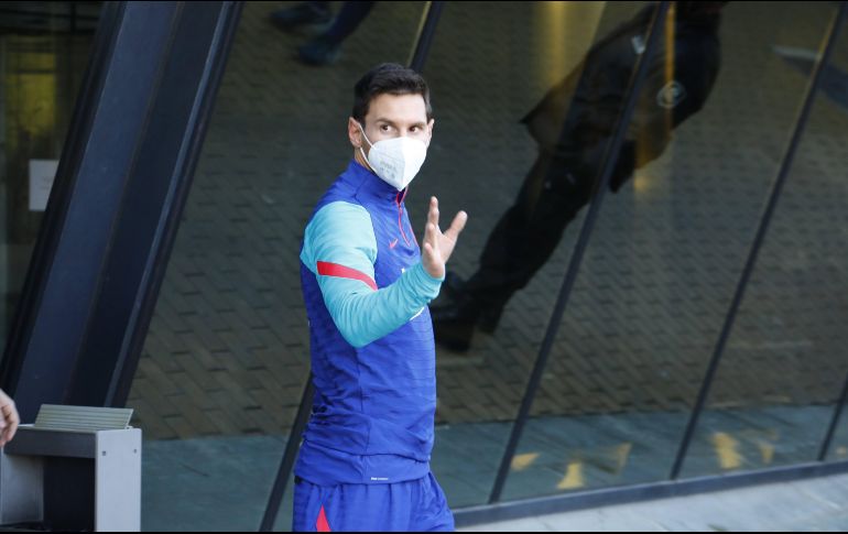 Messi se ejercitó el lunes con el resto de sus compañeros y fue incluido en la lista de convocados para el viaje a Córdoba. EFE