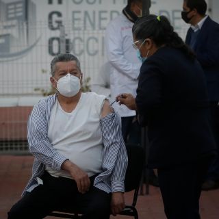 COVID-19: Tras vacuna, médicos ven esperanza en Jalisco