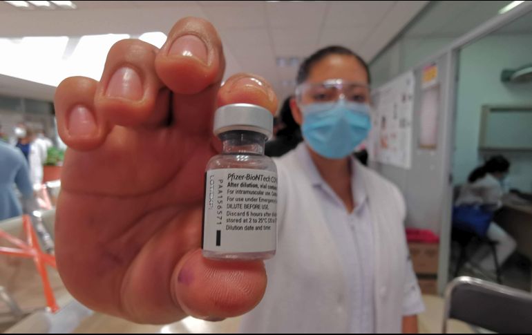 López Obrador reiteró que este fin de semana se terminará de vacunar a los trabajadores de la salud que atienden a pacientes con coronavirus. SUN / ARCHIVO