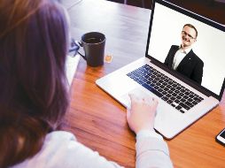 Con la pandemia algunas empresas están realizando su reclutamiento vía online. ESPECIAL/Pixabay