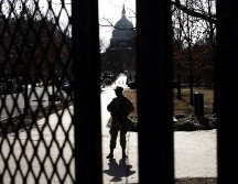 Washington tomó medidas los últimos días y parece un campamento atrincherado, con bloques de hormigón y alambres de púas. EFE/J. Lane